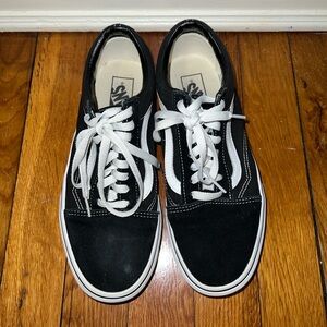 Old Skool Platform Vans—W9